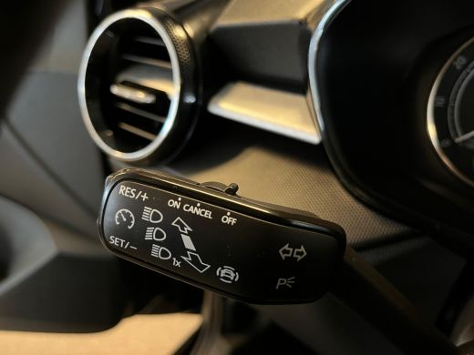 Skoda Fabia 1.0 MPI Ambition LED verlichting | Cruise Control | Apple Carplay | LM velgen | Getint glas | ActivLease financial lease