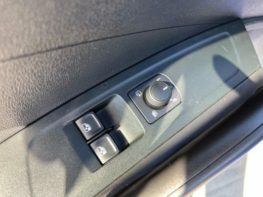 Skoda Fabia 1.0 TSI Ambition | Automatische airco | Apple Carplay | Cruise control | LM  velgen | ActivLease financial lease