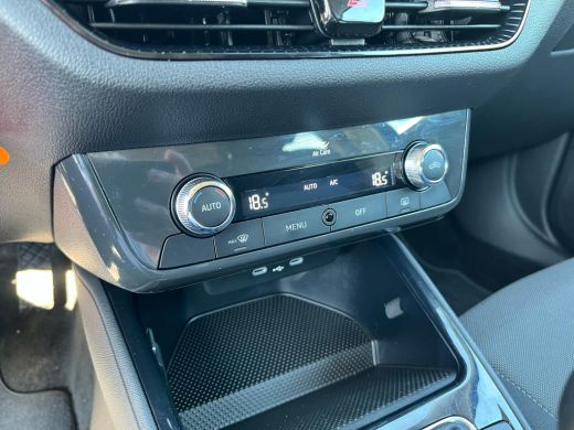 Skoda Fabia 1.0 TSI Ambition | Automatische airco | Apple Carplay | Cruise control | LM  velgen | ActivLease financial lease