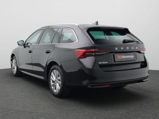 Skoda Octavia Combi 1.5 TSI MHEV Business Edition 116PK DSG verwarmde voorruit, elektrische acherklep, full led... ActivLease financial lease