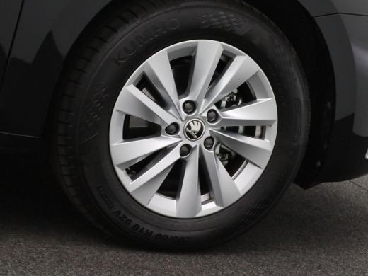 Skoda Octavia Combi 1.5 TSI MHEV Business Edition 116PK DSG verwarmde voorruit, elektrische acherklep, full led... ActivLease financial lease