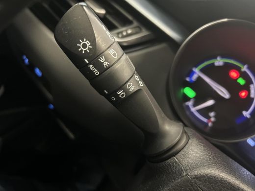 Toyota C-HR 2.0 Hybrid Style ActivLease financial lease
