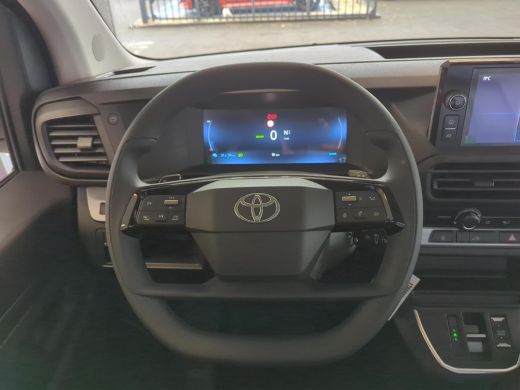 Toyota PROACE Electric Worker Challenger Extra Range Long L2 75 kWh Toyota PROACE Electric Worker Challenger Extra Range Long 7... ActivLease financial lease