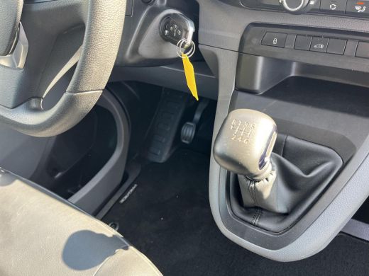 Toyota ProAce Worker 2.0 D-4D Navigator Long | Navigatie | Imperiaal | Trekhaak | Parkeersensoren achter | ActivLease financial lease