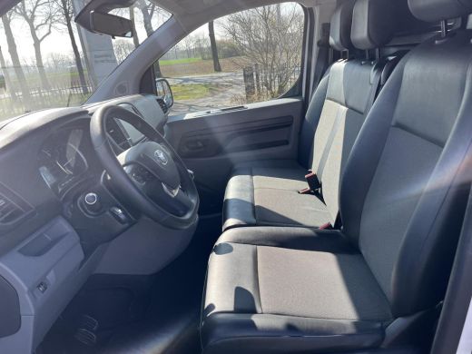 Toyota ProAce Worker 2.0 D-4D Navigator Long | Navigatie | Imperiaal | Trekhaak | Parkeersensoren achter | ActivLease financial lease