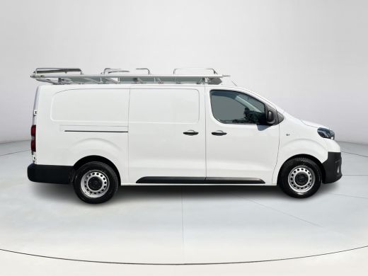 Toyota ProAce Worker 2.0 D-4D Navigator Long | Navigatie | Imperiaal | Trekhaak | Parkeersensoren achter | ActivLease financial lease
