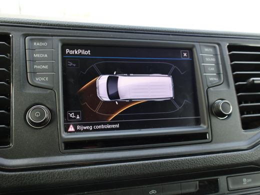 Volkswagen Crafter 35 2.0 TDI L4H3 177 PK 4MOTION 4WD AUT. + 2 SCHUIFDEUREN | 420 CM LAADLENGTE ActivLease financial lease