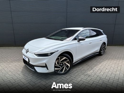 Volkswagen ID.7 Tourer 1st Edition | 360° Camera | Interieur Pakket | Trekhaak Volkswagen ID.7 Tourer 1st Edition | 360° Camera | Interieur Pakket | Trekhaak