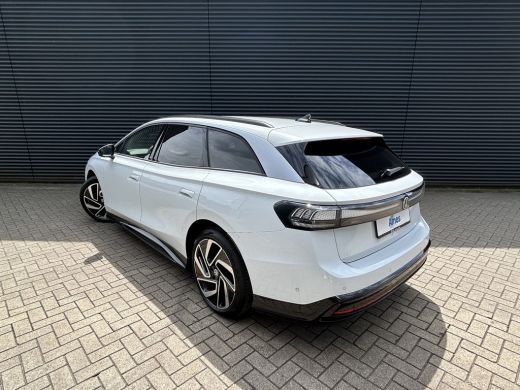Volkswagen ID.7 Tourer 1st Edition | 360° Camera | Interieur Pakket | Trekhaak ActivLease financial lease