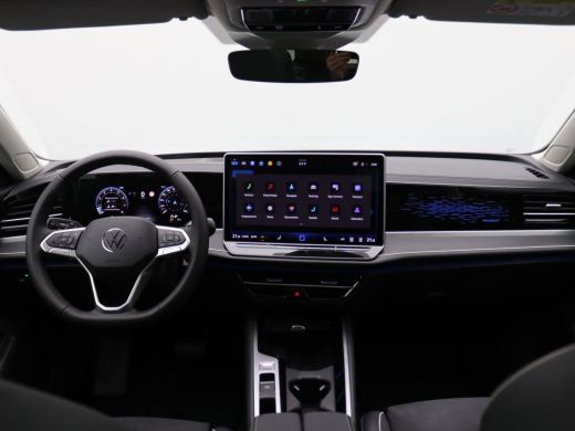 Volkswagen Passat Variant 1.5 eTSI Elegance Business 150PK DSG Pano-Schuifdak, Adaptieve Cruise Controle, Head-Up D... ActivLease financial lease