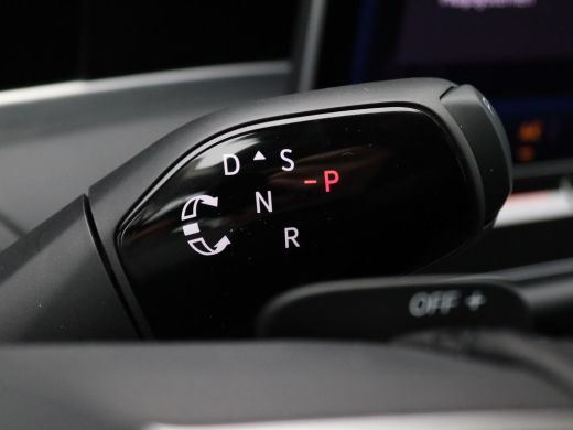 Volkswagen Passat Variant 1.5 eTSI Elegance Business 150PK DSG Pano-Schuifdak, Adaptieve Cruise Controle, Head-Up D... ActivLease financial lease