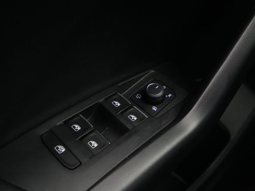 Volkswagen T-Cross 1.0 TSI 115pk DSG R-Line Private Lease 538,- pm obv 10.000km/48mnd 144 ActivLease financial lease