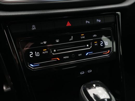Volkswagen T-Roc 1.5 TSI 150pk DSG R-Line Navigatie Pdc Acc Led 226 ActivLease financial lease