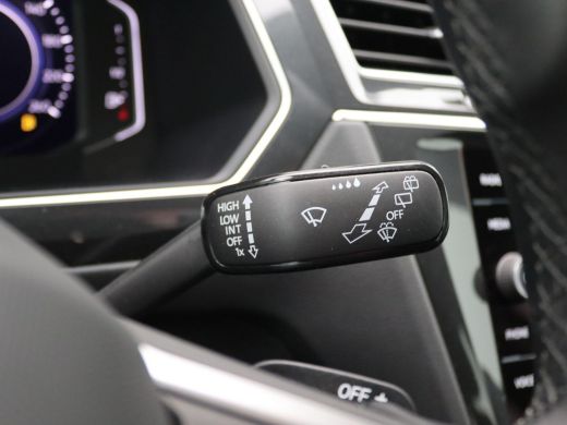 Volkswagen Tiguan 1.5 TSI e-hybrid Life Business 245PK DSG Led koplampen, adaptive cruise met travel assist, side a... ActivLease financial lease