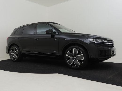 Volkswagen Touareg 3.0 TSI 462PK eHybrid 4MOTION R | NIEUW MODEL | Nachtcamera | Panorama dak | Head up display | Ke... ActivLease financial lease