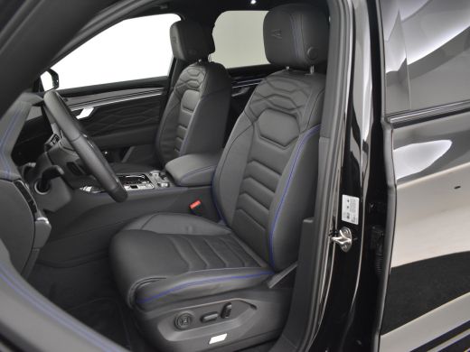 Volkswagen Touareg 3.0 TSI 462PK eHybrid 4MOTION R | NIEUW MODEL | Nachtcamera | Panorama dak | Head up display | Ke... ActivLease financial lease