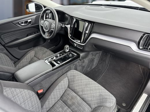 Volvo  V60 2.0 T6 Recharge AWD Inscription | Adaptieve cruise | Trekhaak | Camera | Elektr. achterklep | Key... ActivLease financial lease
