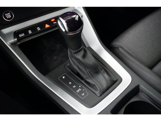 Audi Q3 35 TFSI 150PK S-Tronic Advanced Edition | CAMERA | AUTO A. KLEP | STOELVERW. ActivLease financial lease