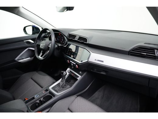 Audi Q3 35 TFSI 150PK S-Tronic Advanced Edition | CAMERA | AUTO A. KLEP | STOELVERW. ActivLease financial lease