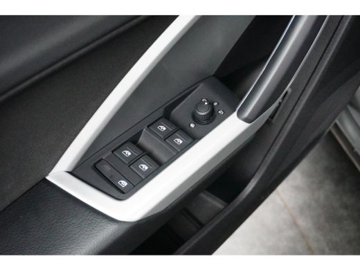 Audi Q3 35 TFSI Advanced edition | Stoelverwarming | Camera achter | ACC | Apple Carplay | ActivLease financial lease