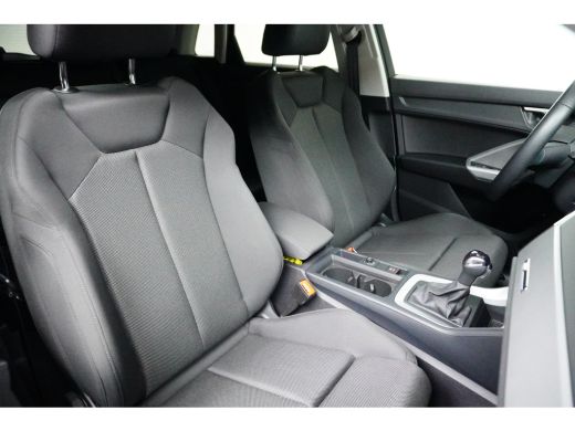Audi Q3 35 TFSI Advanced edition | Stoelverwarming | Camera achter | ACC | Apple Carplay | ActivLease financial lease