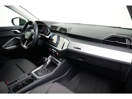 Audi Q3 35 TFSI Advanced edition | Stoelverwarming | Camera achter | ACC | Apple Carplay | ActivLease financial lease