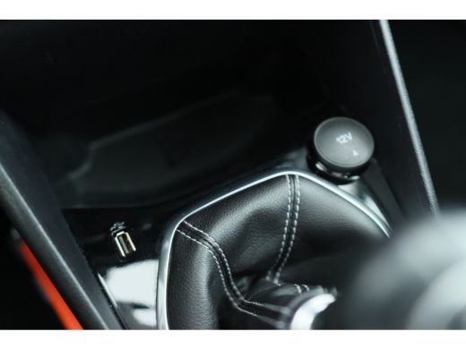 Ford Fiesta 1.0 EcoBoost Titanium | Navigatie | Climate Control | Cruise Control | Led | Parkeersensoren | 1e... ActivLease financial lease