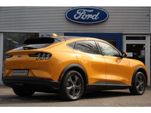 Ford Mustang Mach-E RWD 75 kWh | NIEUW! | 18" LM. VELGEN | CAMERA | LEDER | ADAPT. CRUISE | AUT. INPARKEREN | ... ActivLease financial lease