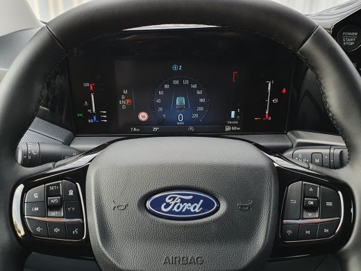 Ford Transit Custom 320 2.0 136 pk Automaat L2H1 Limited AUTOMATIC ActivLease financial lease