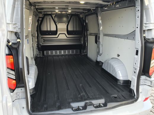 Ford Transit Custom 320 2.0 136 pk Automaat L2H1 Limited AUTOMATIC ActivLease financial lease