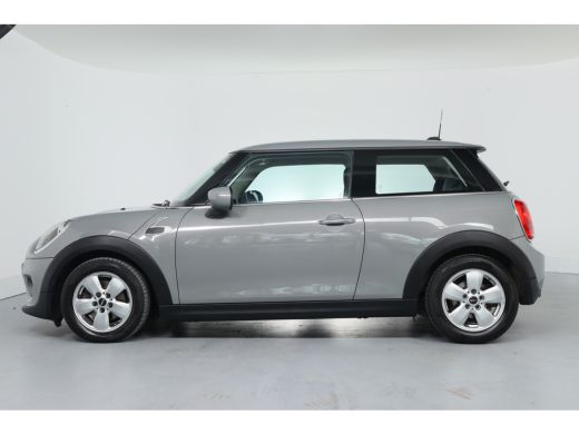 Mini Mini 1.5 One Business Automaat | Navigatie | Cruise Control | Apple Carplay / Android Auto | Lichtmeta... ActivLease financial lease