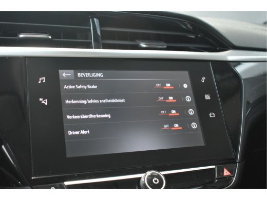 Opel Corsa 1.2 Level 3 100pk | Navigatie by App | Nieuwstaat! | Full-LED | Apple Carplay | Android Auto | 16... ActivLease financial lease