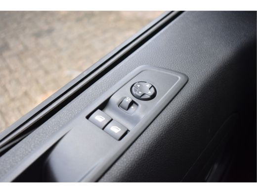 Opel Vivaro 2.0 145pk L2 | Navigatie Pro | Afn. Trekhaak |  180 Camera | Cruise Control | Airco | Parkeersens... ActivLease financial lease