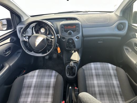Peugeot 108 1.0 e-VTi Active| Achterbank in delen neerklapbaar | Airco | Audio installatie | Achterbank in de... ActivLease financial lease