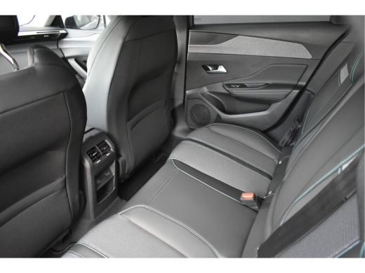 Peugeot 308 SW Peugeot 1.6 Plug-in Hybrid 180 Allure DEMO-DEAL! | Navigatie | 360 Camera | Keyless-Start | La... ActivLease financial lease