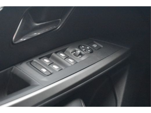 Peugeot 5008 Peugeot 1.2 Turbo Mild-Hybrid 136pk Automaat 7p. | DEMO-DEAL! | Navigatie | Half-Leder | 360 Came... ActivLease financial lease