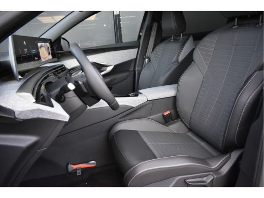 Peugeot 5008 Peugeot 1.2 Turbo Mild-Hybrid 136pk Automaat 7p. | DEMO-DEAL! | Navigatie | Half-Leder | 360 Came... ActivLease financial lease
