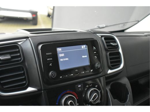 Peugeot Boxer Peugeot 2.2 L2H1 DEMO-DEAL! 120pk 3.0t | Trekhaak | Achteruitrijcamera | Full-LED | Dodehoek-Dete... ActivLease financial lease