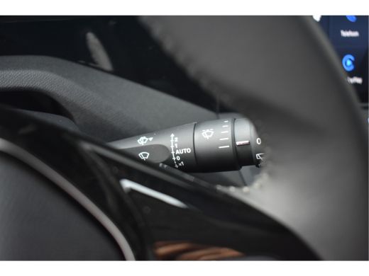 Peugeot e-308 SW SW Style 54 kWh DEMO-DEAL! | Navigatie by App | Climate Control | Warmtepomp | Full-LED | 18"LMV ... ActivLease financial lease