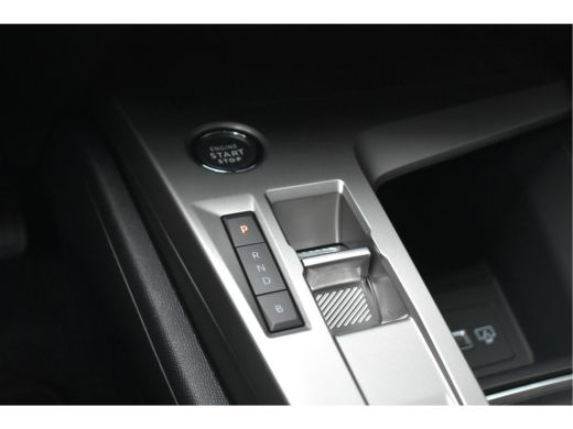 Peugeot e-308 SW SW Style 54 kWh DEMO-DEAL! | Navigatie by App | Climate Control | Warmtepomp | Full-LED | 18"LMV ... ActivLease financial lease