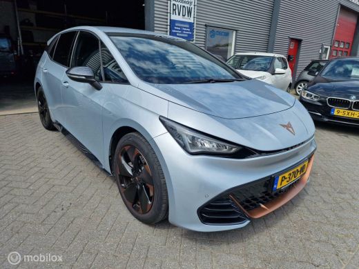 Seat Born Adrenaline One 62 kWh ActivLease financial lease