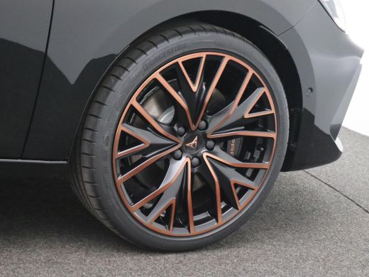 Seat Leon Sportstourer 1.5 TSI e-Hybrid VZ Performance 272PK DSG matrix led, schuif-kanteldak, achteruitrijcamera, stuur... ActivLease financial lease