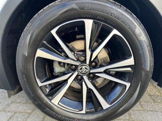 Toyota C-HR 2.0 Hybrid 200 Dynamic ActivLease financial lease