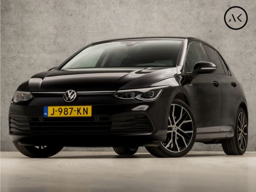 Volkswagen Golf 1.5 TSI Sport (APPLE CARPLAY, 4 CILINDER, GROOT NAVI, SFEERVERLICHTING, STUUR/STOELVERWARMING, SP... Volkswagen Golf 1.5 TSI Sport (APPLE CARPLAY, 4 CILINDER, GROOT NAVI, SFEERVERLICHTING, STUUR/STOELVERWARMING, SP...