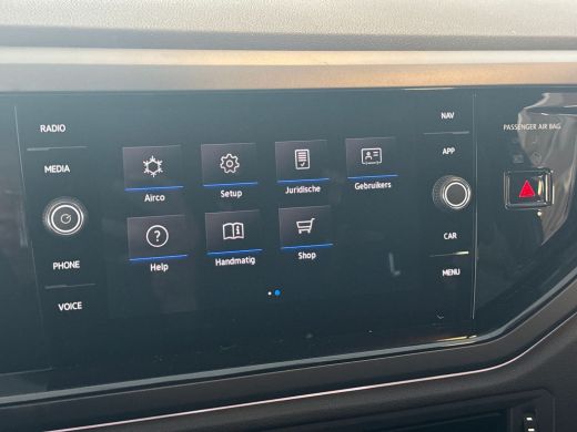 Volkswagen Polo 1.0 95pk TSI R-Line | Airconditioning automatisch (Climatronic) | Grootlichtassistent 'Light Assi... ActivLease financial lease