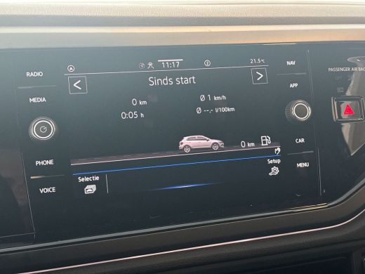 Volkswagen Polo 1.0 95pk TSI R-Line | Airconditioning automatisch (Climatronic) | Grootlichtassistent 'Light Assi... ActivLease financial lease