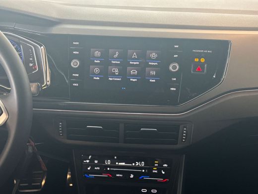 Volkswagen Polo 1.0 95pk TSI R-Line | Airconditioning automatisch (Climatronic) | Grootlichtassistent 'Light Assi... ActivLease financial lease