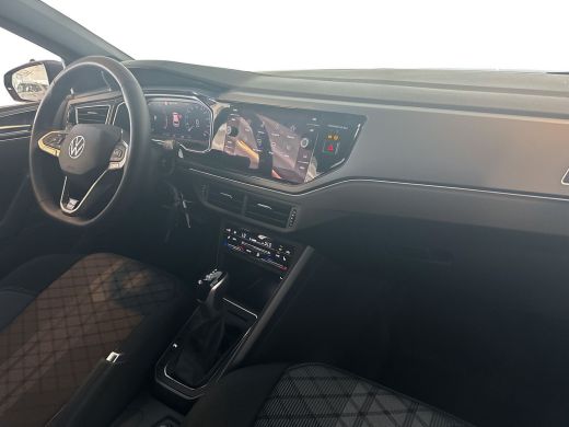 Volkswagen Polo 1.0 95pk TSI R-Line | Airconditioning automatisch (Climatronic) | Grootlichtassistent 'Light Assi... ActivLease financial lease
