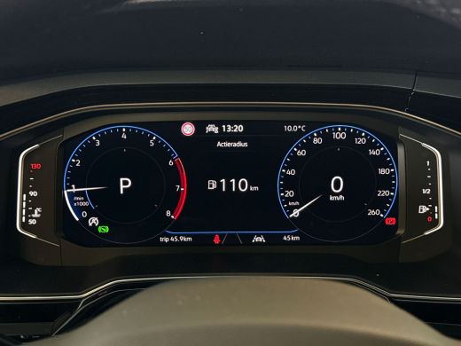 Volkswagen Polo 1.0 95pk TSI R-Line / Grootlichtassistent 'Light Assist' / Achteruitrijcamera / Parkeersensoren v... ActivLease financial lease