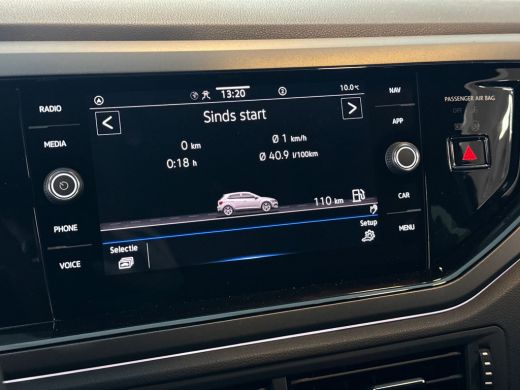 Volkswagen Polo 1.0 95pk TSI R-Line / Grootlichtassistent 'Light Assist' / Achteruitrijcamera / Parkeersensoren v... ActivLease financial lease